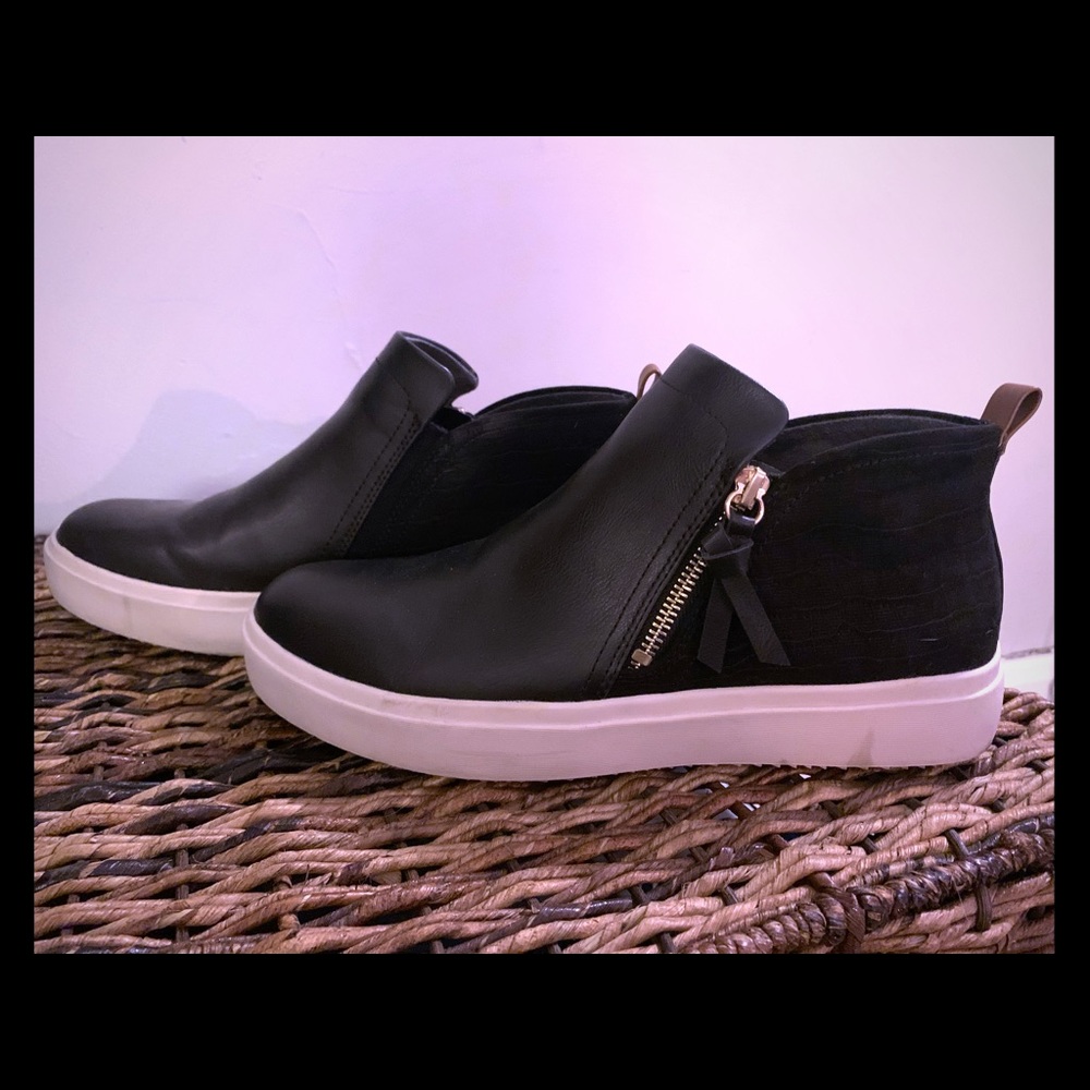 Dr. Scholl’s Sneaker Boots